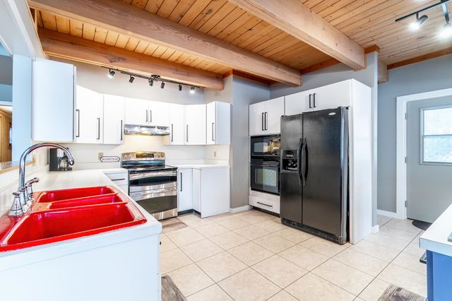 4685 W Nevada Mills Road, Angola, IN 46703