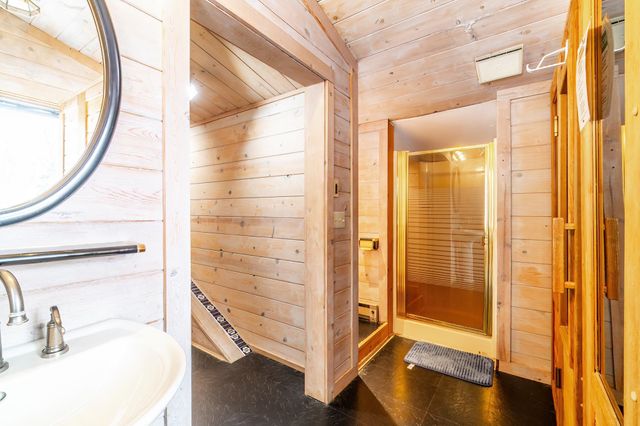 4685 W Nevada Mills Road, Angola, IN 46703