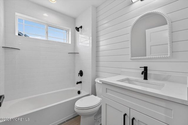 36 Watts Avenue, Barnegat, NJ 08005