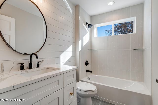 36 Watts Avenue, Barnegat, NJ 08005