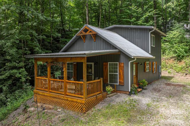 95 Robin Hood Lane, Maggie Valley, NC 28751