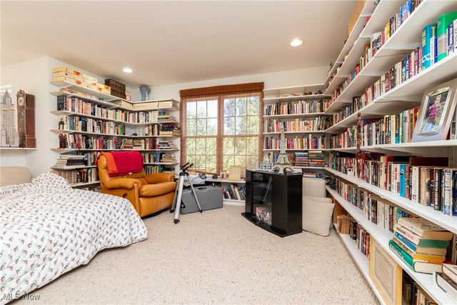 7071 Navajo Trail, Solon, OH 44139