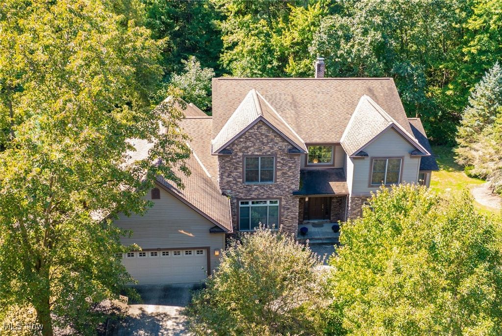 7071 Navajo Trail, Solon, OH 44139