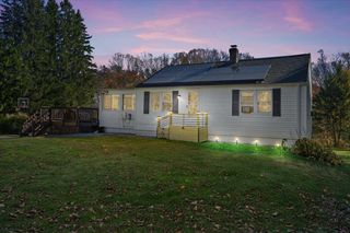 73 Stafford Rd, Holland, MA 01521