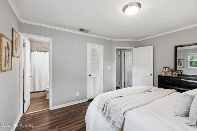 8015 MENDOZA Drive, Jacksonville, FL 32217