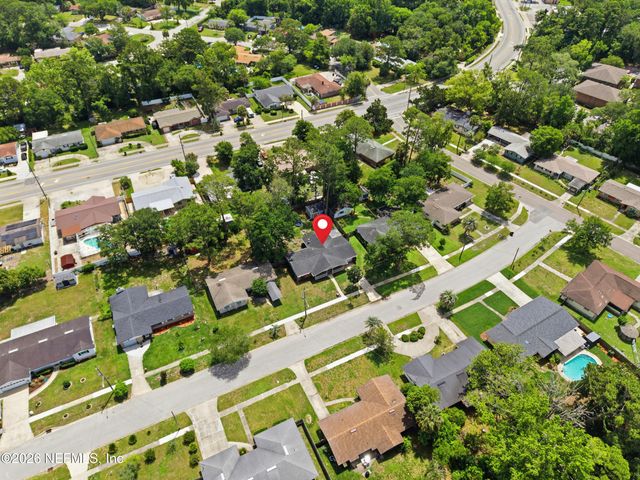 8015 MENDOZA Drive, Jacksonville, FL 32217