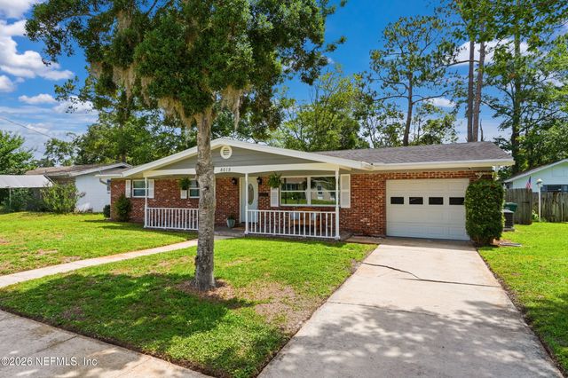 8015 MENDOZA Drive, Jacksonville, FL 32217