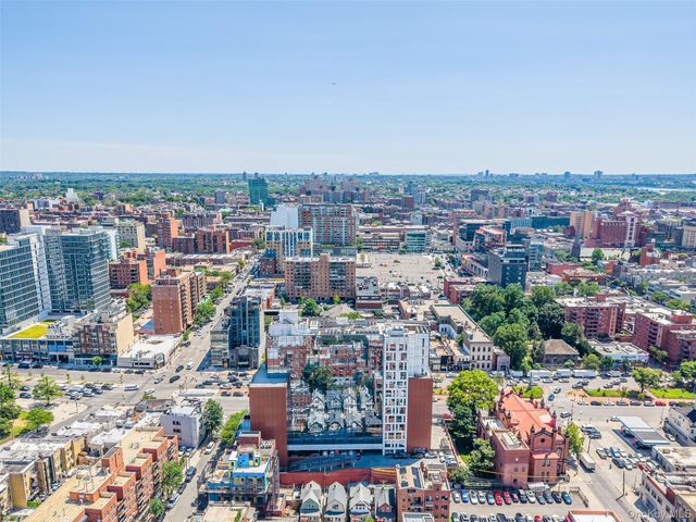 35-32 Leavitt Street 10A, Flushing, NY 11354