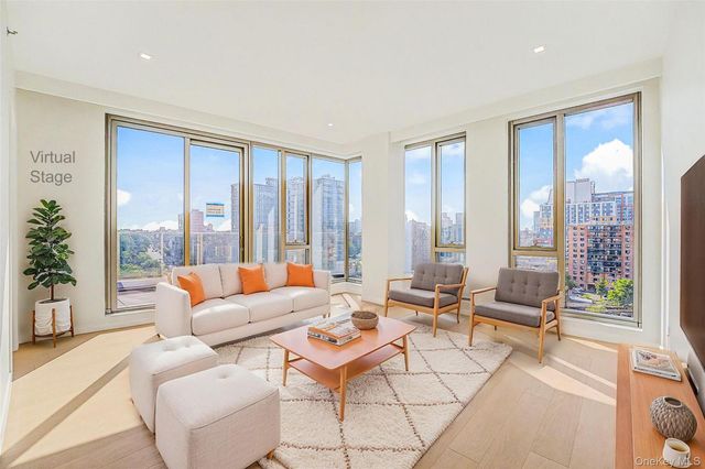 35-32 Leavitt Street 10A, Flushing, NY 11354