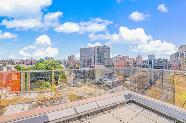35-32 Leavitt Street 10A, Flushing, NY 11354