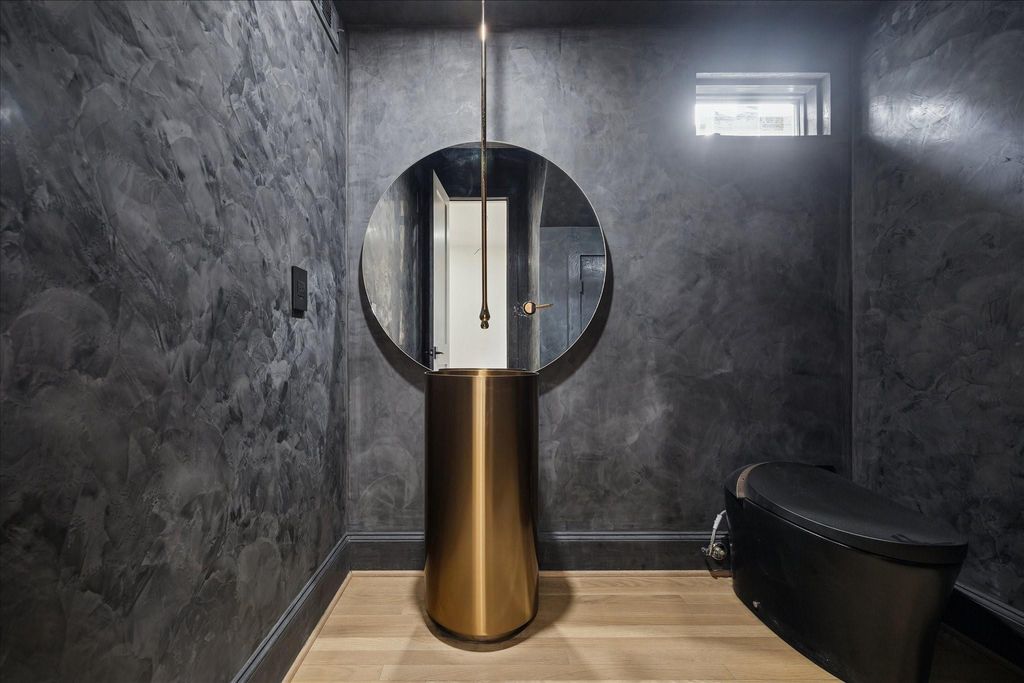 2320 North Boulevard, Houston, TX 77098