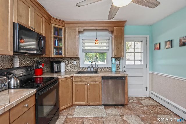 54 Bellevue Avenue, West Haven, CT 06516