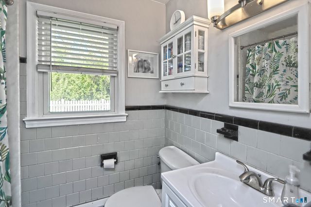 54 Bellevue Avenue, West Haven, CT 06516