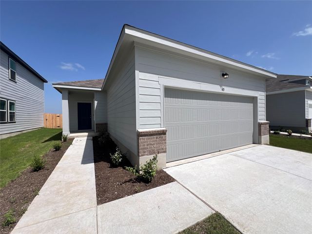 410 Plateau ST, Maxwell, TX 78656