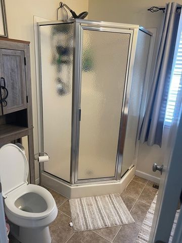 19 Annies Way, Springfield, MA 01119