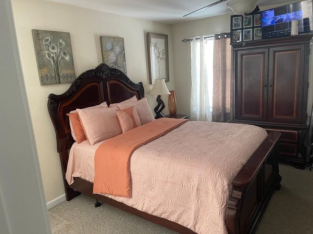 19 Annies Way, Springfield, MA 01119