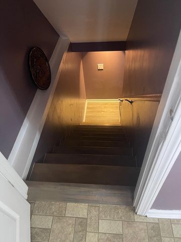 19 Annies Way, Springfield, MA 01119