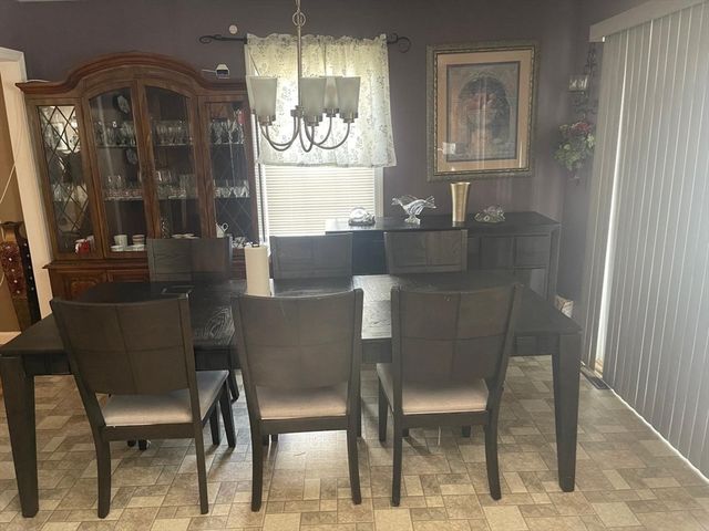 19 Annies Way, Springfield, MA 01119