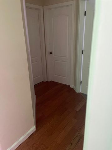 19 Annies Way, Springfield, MA 01119