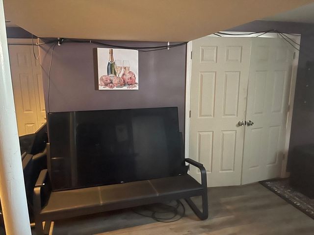 19 Annies Way, Springfield, MA 01119