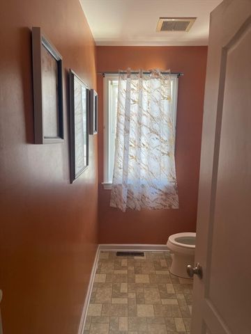 19 Annies Way, Springfield, MA 01119