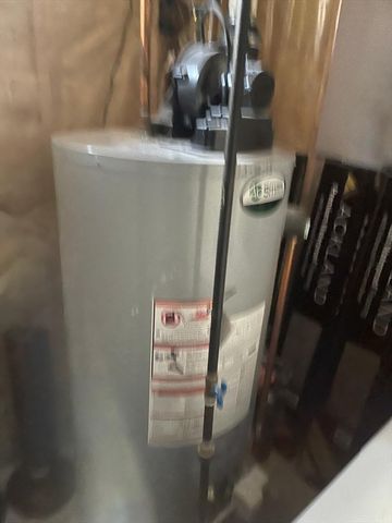 19 Annies Way, Springfield, MA 01119