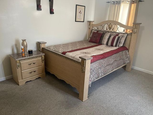 19 Annies Way, Springfield, MA 01119