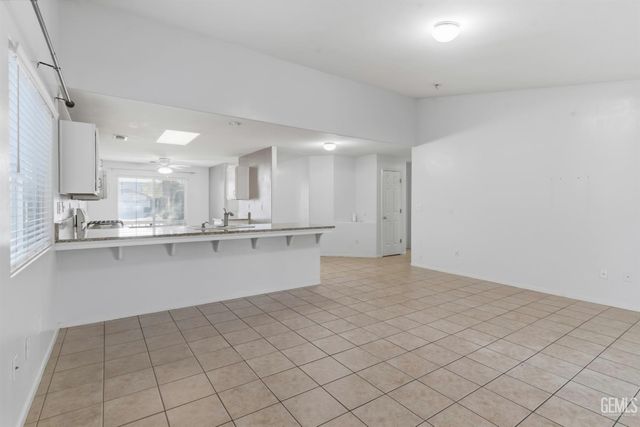 6308 Lost Peak Court, Bakersfield, CA 93311