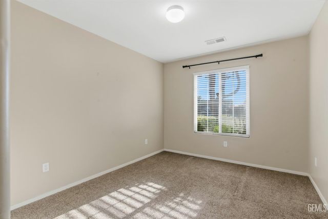 6308 Lost Peak Court, Bakersfield, CA 93311