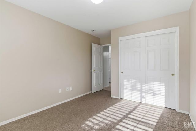 6308 Lost Peak Court, Bakersfield, CA 93311