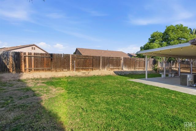 6308 Lost Peak Court, Bakersfield, CA 93311