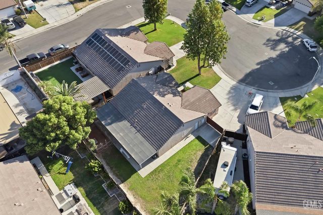6308 Lost Peak Court, Bakersfield, CA 93311