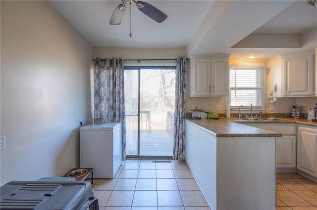 6104 E 136th Street, Grandview, MO 64030