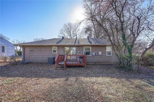 6104 E 136th Street, Grandview, MO 64030