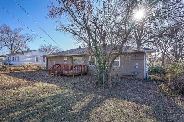 6104 E 136th Street, Grandview, MO 64030