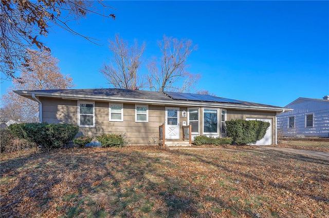 6104 E 136th Street, Grandview, MO 64030