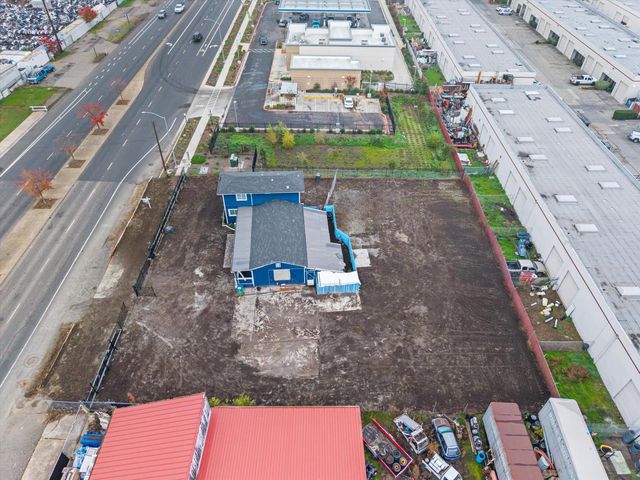 3130 Elkhorn Blvd, North Highlands, CA 95660