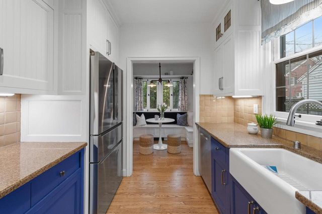 1031 E Circle DRIVE, Whitefish Bay, WI 53217