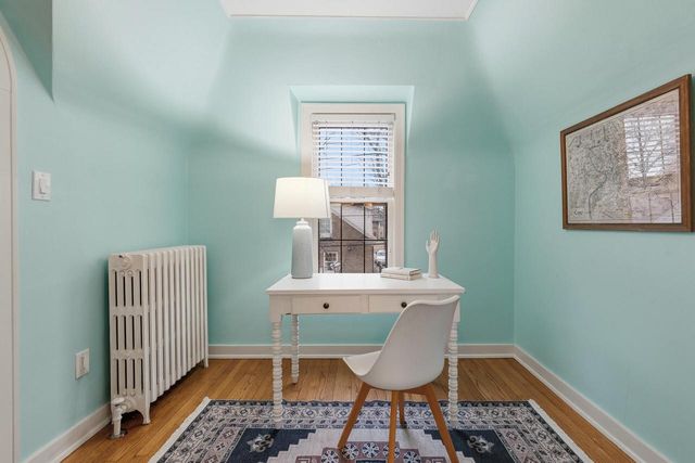 1031 E Circle DRIVE, Whitefish Bay, WI 53217