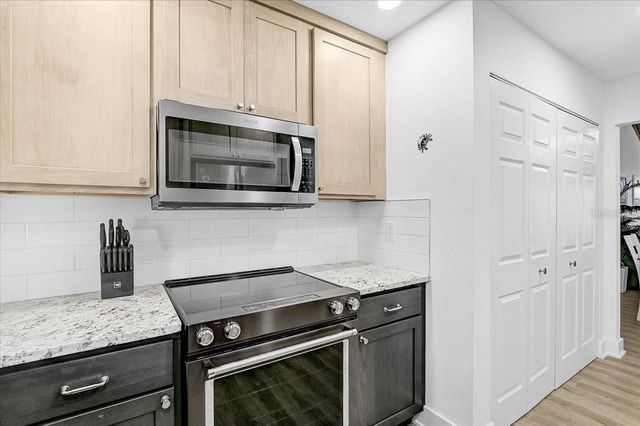 7623 4TH AVENUE W 7623, Bradenton, FL 34209