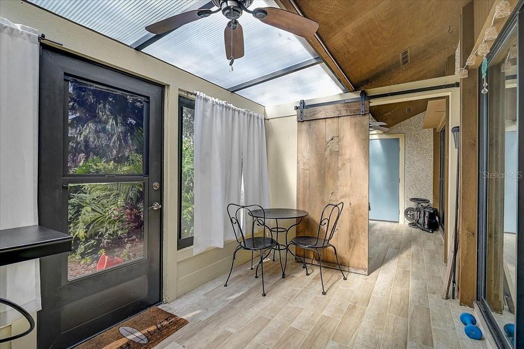 Image 24 of property listing at 7623 4TH AVENUE W 7623, Bradenton, FL 34209