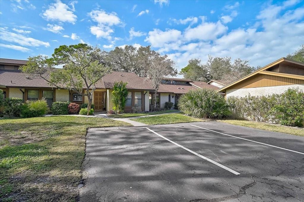 Image 33 of property listing at 7623 4TH AVENUE W 7623, Bradenton, FL 34209