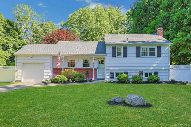 2798 Holly Drive, Yorktown Heights, NY 10598