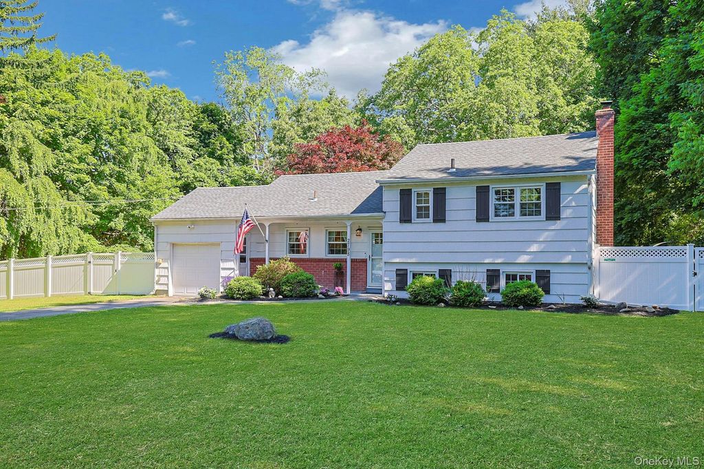 2798 Holly Drive, Yorktown Heights, NY 10598