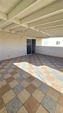 11500 Cedar Avenue D, Hawthorne, CA 90250