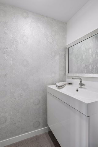 6427 Barrie Road, Edina, MN 55435