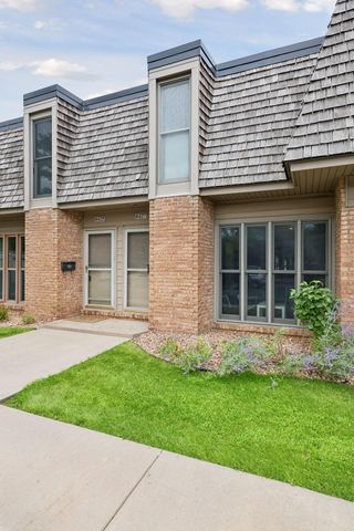6427 Barrie Road, Edina, MN 55435
