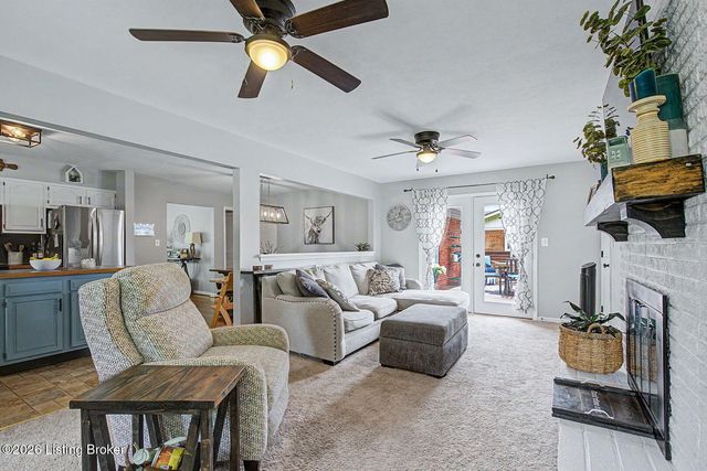 7319 Nottoway Cir, Louisville, KY 40214