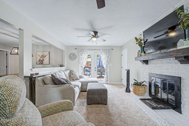 7319 Nottoway Cir, Louisville, KY 40214