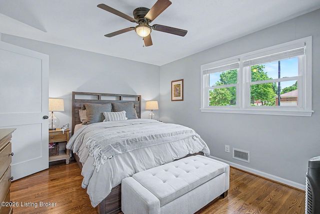 7319 Nottoway Cir, Louisville, KY 40214